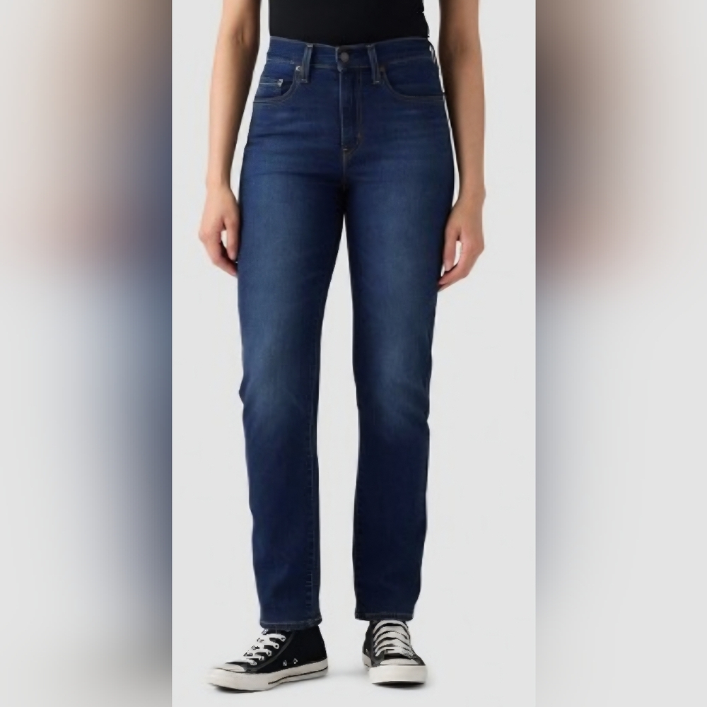 Women’s Dark Blue Levis 724 High Rise Classic Straight Jeans New Never Worn...
